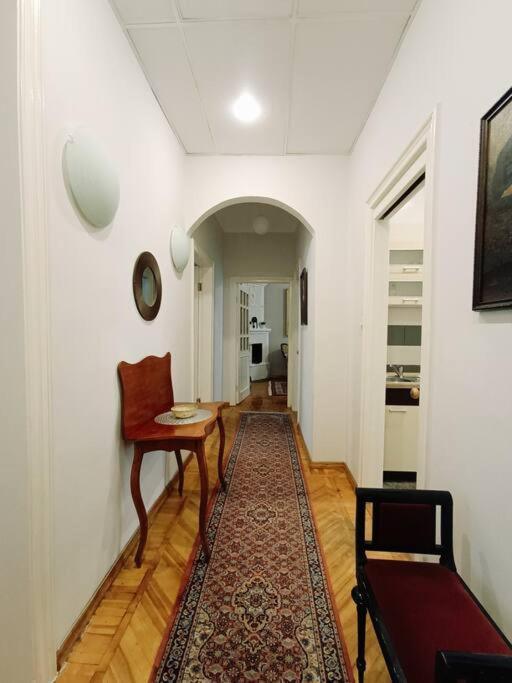 Unique Spacious Classic 3 Bedroom Midtown Apartment ! Billiard Room ! Riga Dış mekan fotoğraf