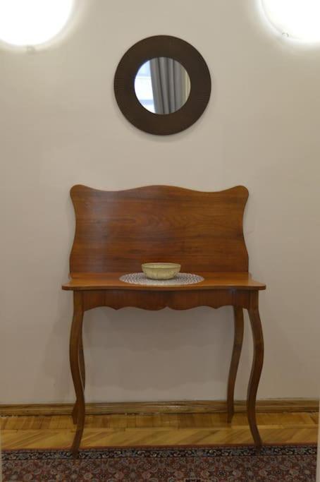 Unique Spacious Classic 3 Bedroom Midtown Apartment ! Billiard Room ! Riga Dış mekan fotoğraf